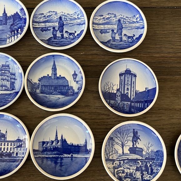Royal Copenhagen Denmark Mini Plates Collection - 40 Plates - Picture 4 of 17